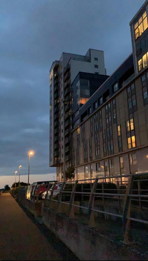 Beautiful Modern Sea-Side Apartment In The City EDI Kültér fotó